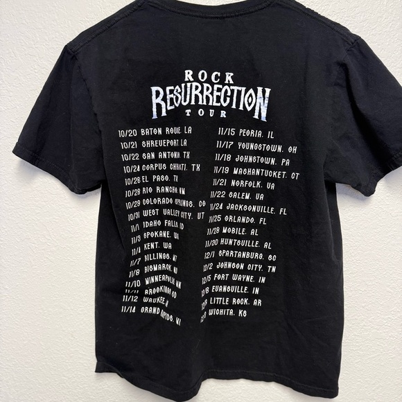 Skillet + Theory of a Deadman Rock Resurrection Tour tee - Picture 5 of 9